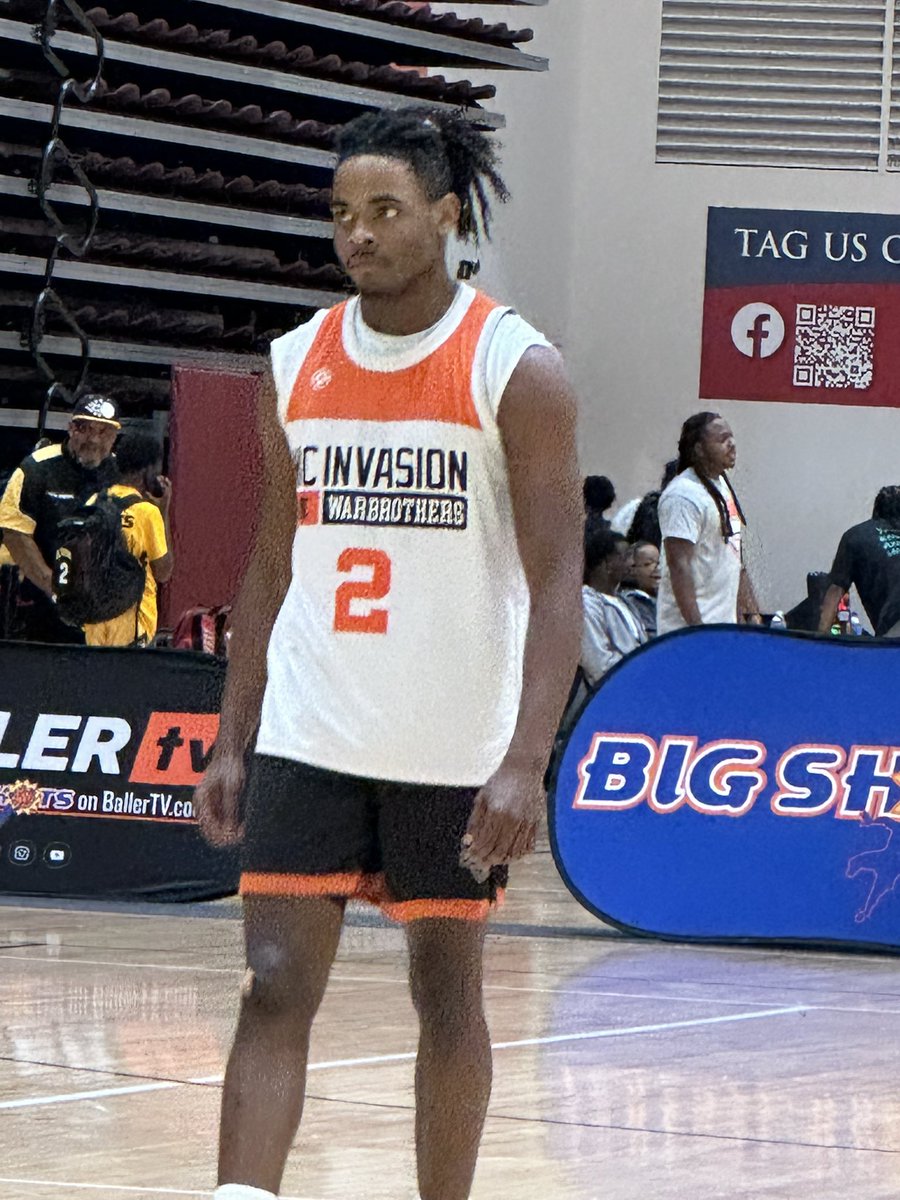 BIG SH🏀TS tweet media