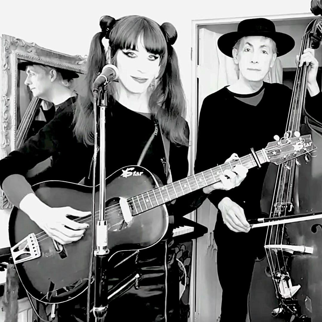 _rafando's tweet photo. After lots of songwriting we embark on a recording journey! Album 6 which Constellationists had a unique insight into.Join #ConstellationClub so you too can peek into the future-future, album 7, beyond+ #INTERPLANETLIVE shows on the horizon!
Much❤️#RafandO
https://t.co/5mBzFAgury https://t.co/kJuQZyGLwX