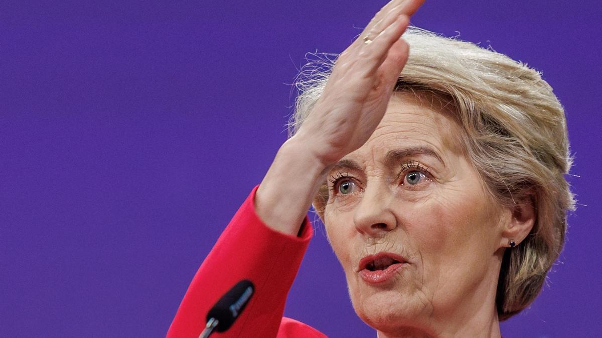 El espía y escritor Somerset Maugham, admirado por Le Carré, estuvo muy agudo cuando escribió en 1937 : "El Duque de Wellington afirmó que la batalla de Waterloo fue ganada en los campos de deportes de Eton".
En el futuro se dirá que Palestina se perdió en los despachos de la UE.