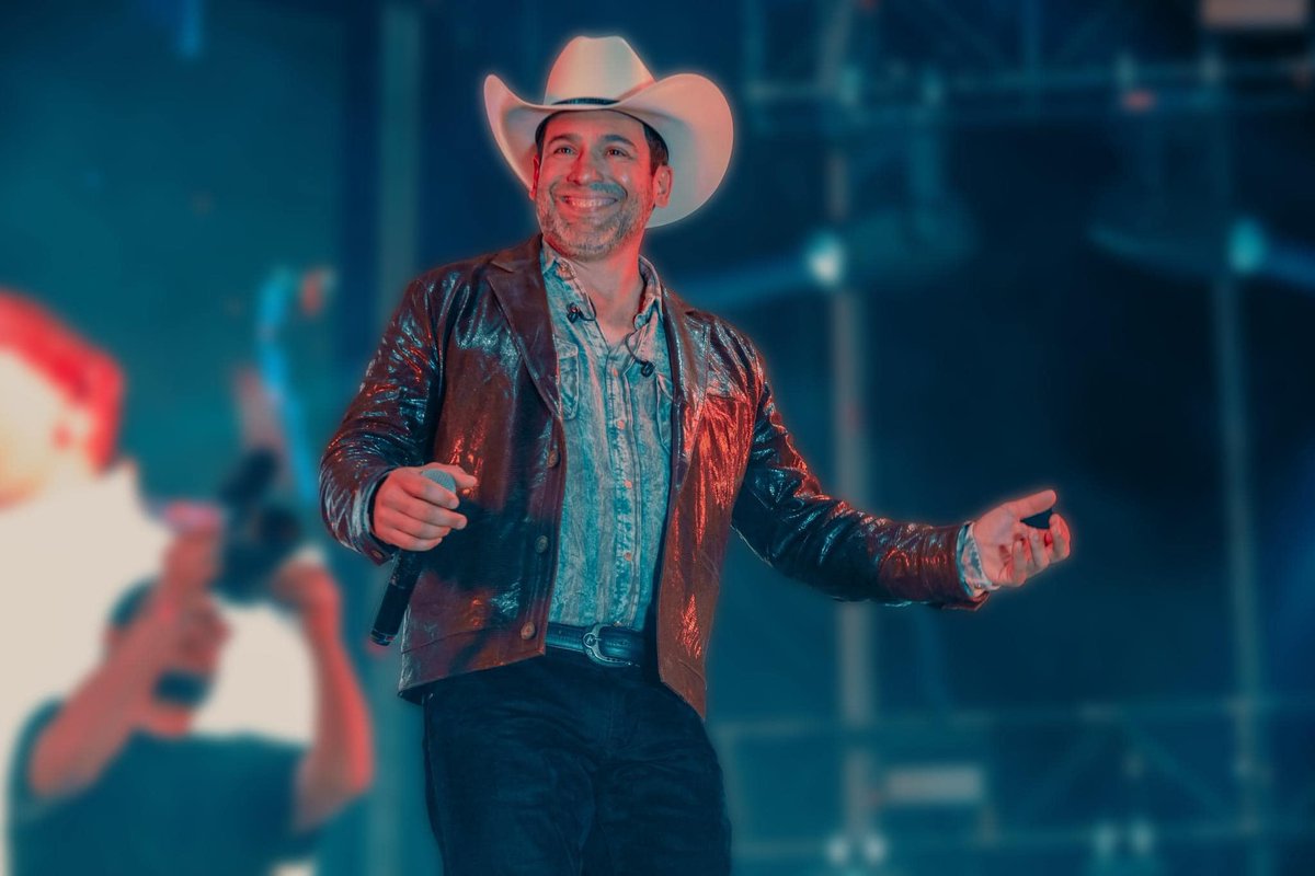 Arena Theatre (@arenatheatre) on Twitter photo 🎶 ¡Houston, prepárate para una noche inolvidable! 🎶
<a href="/bobbypulido425/">Bobby Pulido</a> llega a Arena Theatre con su Puerta Grande Tour, acompañado por Roberto Pulido. ¡No te lo puedes perder!
🗓 Viernes, 28 de noviembre 2025
🔗 Compra aquí: bit.ly/412C1Vg
📞 Info: 713-772-5900 🎶 ¡Houston, prepárate para una noche inolvidable! 🎶
<a href="/bobbypulido425/">Bobby Pulido</a> llega a Arena Theatre con su Puerta Grande Tour, acompañado por Roberto Pulido. ¡No te lo puedes perder!
🗓 Viernes, 28 de noviembre 2025
🔗 Compra aquí: bit.ly/412C1Vg
📞 Info: 713-772-5900
