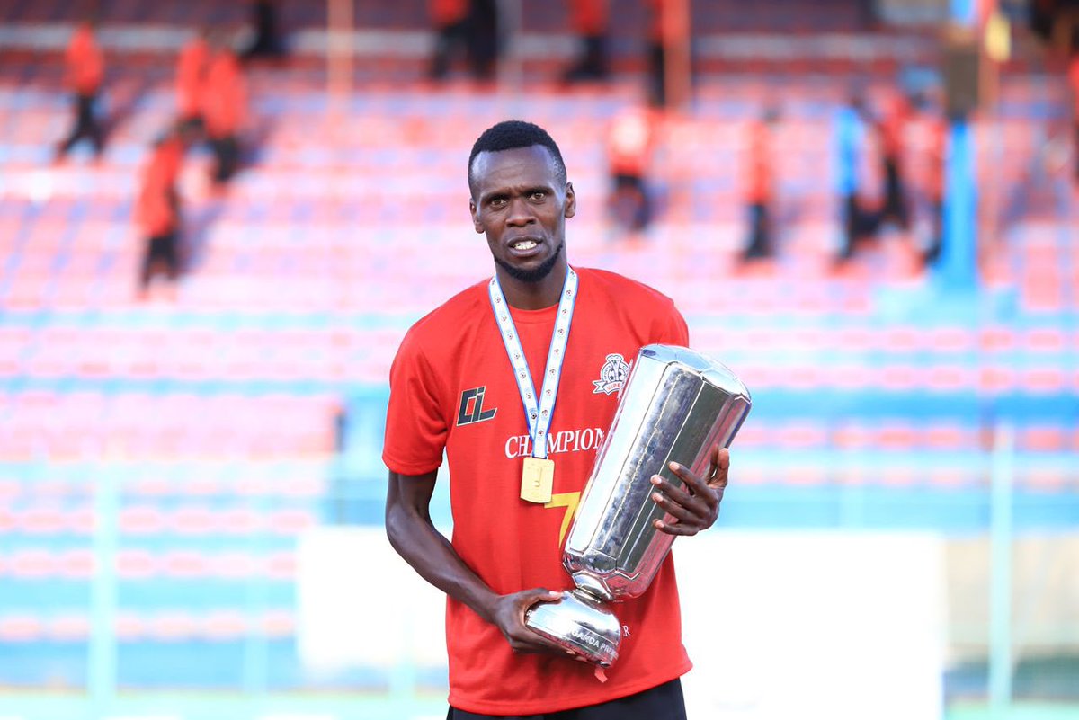 donaldrukanga1's tweet photo. A story of my brother from Bugongi- Kabale playing football barefoot to winning the biggest trophy in the land! Join me to celebrate @iam_amatsiko .

@UPL Hon. @BalaamBarugahar @kigezihigh https://t.co/SlB6ssFnra