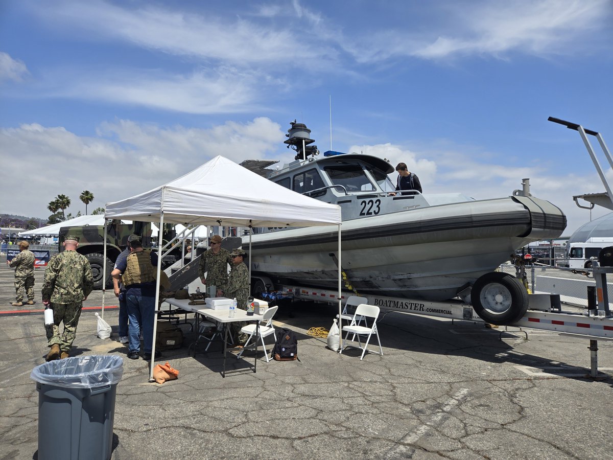 rantg1's tweet image. #LAFleetWeek2025