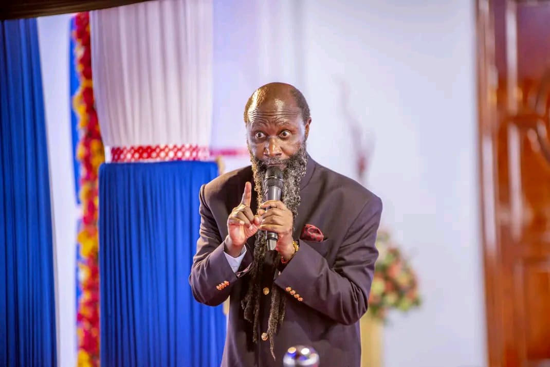 Be careful when GOD His Prophets

You can't get to Heaven without listening to The Prophets Of GOD on earth

#TheGloriousWordOfGod