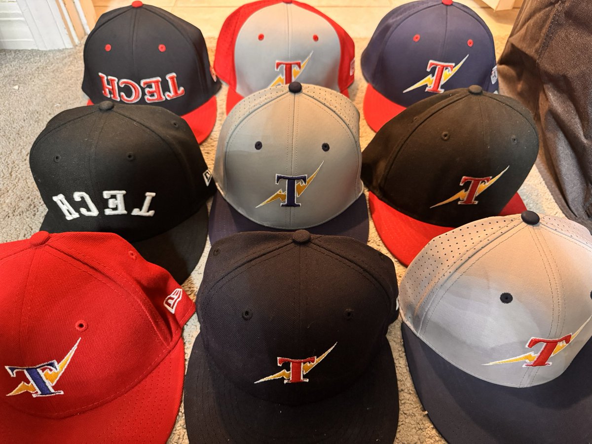 DauntaPeterson's tweet image. I might have a problem! #TECHTECHTECH