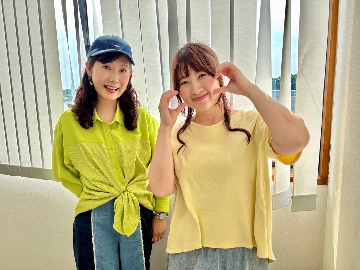 LuckyFM K-POP Sunday (@lks_luckyfm) on Twitter photo \アニョハセヨ❣️/
この後10時〜放送!
『LuckyFM K-POP Sunday 』
#水間有紀 と日韓音楽コミュニケーター
#筧真帆 がお送りします🎶
今日は…🥳
「リクエスト特集🎶」
集まったリクエスト曲に多数お応えします!
💌lks@lucky-ibaraki.com
📻radiko.jp/share/?t=20250…
#lks でぜひ感想を!🥹🙌 \アニョハセヨ❣️/
この後10時〜放送!
『LuckyFM K-POP Sunday 』
#水間有紀 と日韓音楽コミュニケーター
#筧真帆 がお送りします🎶
今日は…🥳
「リクエスト特集🎶」
集まったリクエスト曲に多数お応えします!
💌lks@lucky-ibaraki.com
📻radiko.jp/share/?t=20250…
#lks でぜひ感想を!🥹🙌