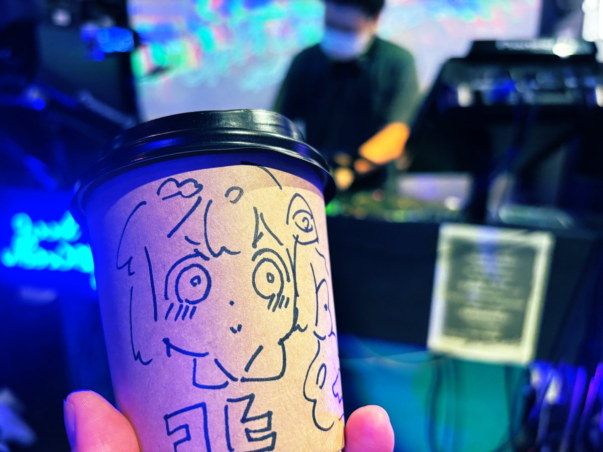 miya_marron's tweet photo. 改めて昨日はお疲れ様でした。昼にMEME COFFEEさん夜に東繧堂珈琲研究さんのコーヒーいただきました〜DJさんのかける素敵音楽聴きながら飲むの贅沢😆 #GeeksCoffeeLab https://t.co/pEPSW5cDmp