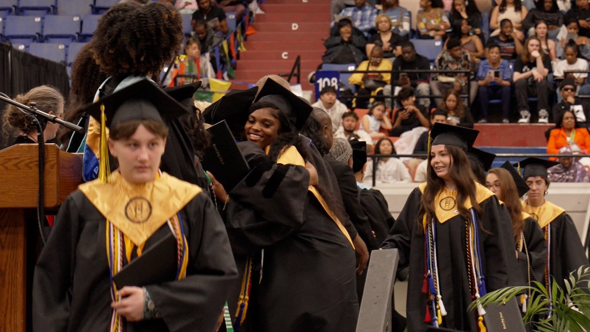 JCPS (@jcpsky) on Twitter photo 🎓 Hats off, <a href="/LouisvilleCHS/">Louisville Central High School</a> Class of 2025 — you did it! 👏 #WeAreJCPS #JCPSgrad25 🎓 Hats off, <a href="/LouisvilleCHS/">Louisville Central High School</a> Class of 2025 — you did it! 👏 #WeAreJCPS #JCPSgrad25