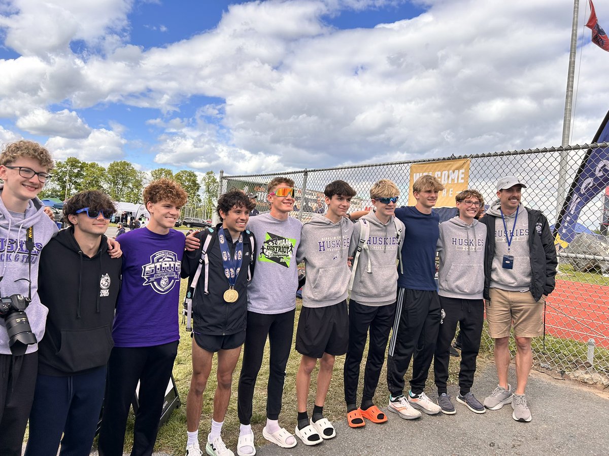 Congratulations to Carter Smith!
 
MCHS Carter Smith won the PIAA State Championship in the 800 meter event today
 
Back to back days winning the Gold Medal at the PIAA State Championships
 
Outstanding Job Carter!
 
#GoHuskies!