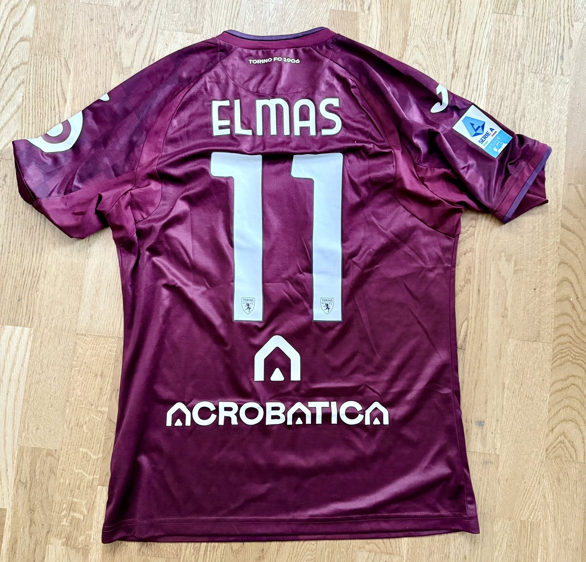 RussoBCF's tweet photo. @USCremonese @macvafk @ChennaiyinFC @Universitario @EC_Espliego @RubenCGBu @esseveeofficial @RealCartagena @CSEmelec @Pompey @Red_StarsFC @TorinoFC_1906 @juventusfc @_StuntmanMike_ @CruzAzul @ARIS__FC @elClubOlimpia @BaliUtd @feralpisalo @fc_locarno @USMAofficiel @HibernianFC @ropafutboleros @C_A_Morelia @kf_skenderbeu @Glentoran @FC_Panetolikos @NEUtdFC @MichelZabaco Sigo con Italia 🇮🇹 

Camiseta #matchworm del @TorinoFC_1906 en homenaje al Grande Torino, en la jornada disputada contra el @VeneziaFC_IT en el aniversario de la Tragedia de Superga

Jugador Elif Elmas, ex @sscnapoli y campeón de la @SerieA https://t.co/Ijpavn1VsV