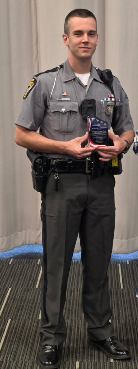 Earlier this week, Tpr. Coleton Piatt was honored by the Springfield Rotary Club. During the event, he received the Rotary Safety Forces Award. Thank you for hosting us and congratulations Tpr. Piatt.