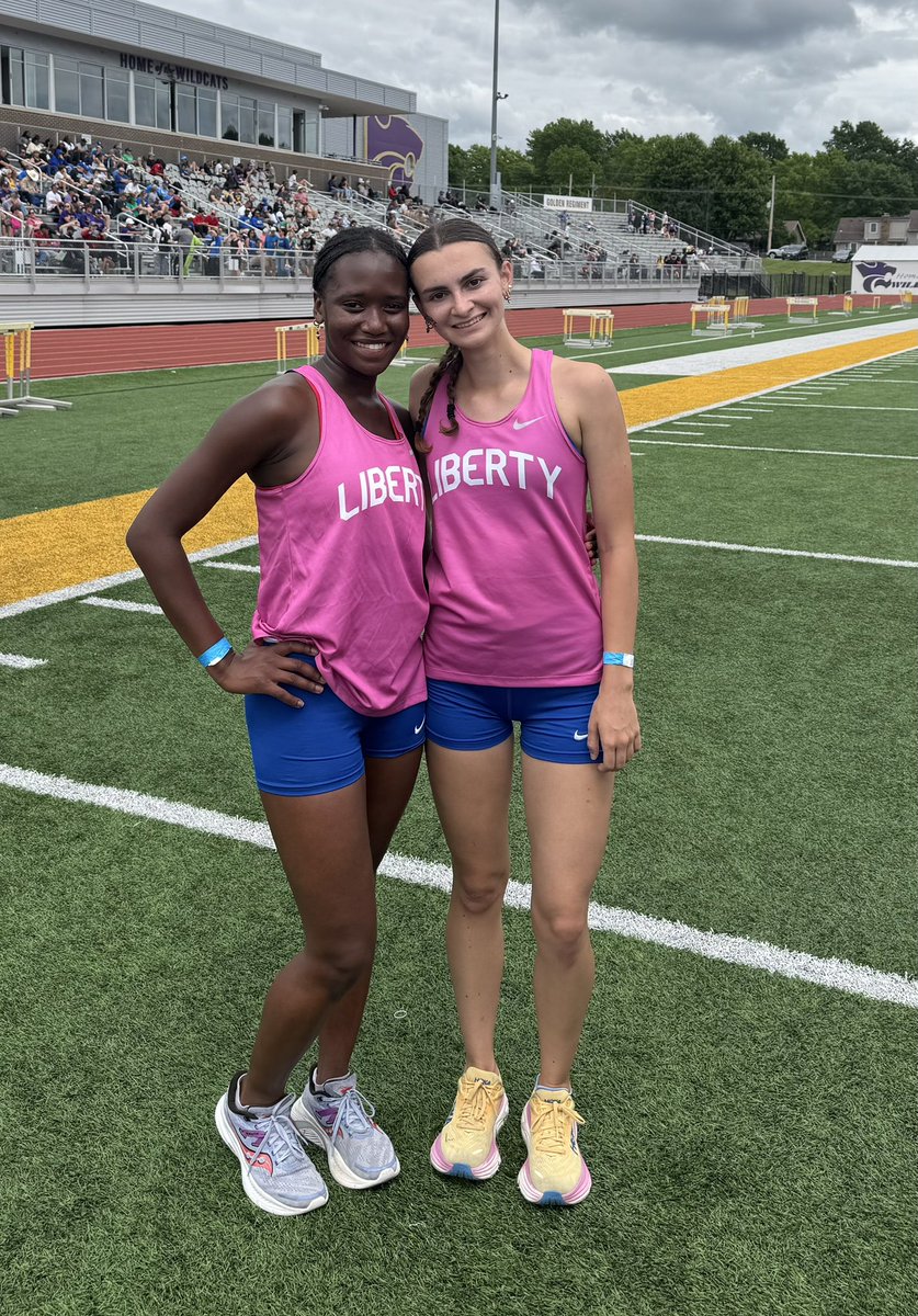 Sectionals 3200

🥉 Lily Hurt - STATE BOUND!!

Charlotte Timba - Lifetime PR in her last race as a Blue Jay!