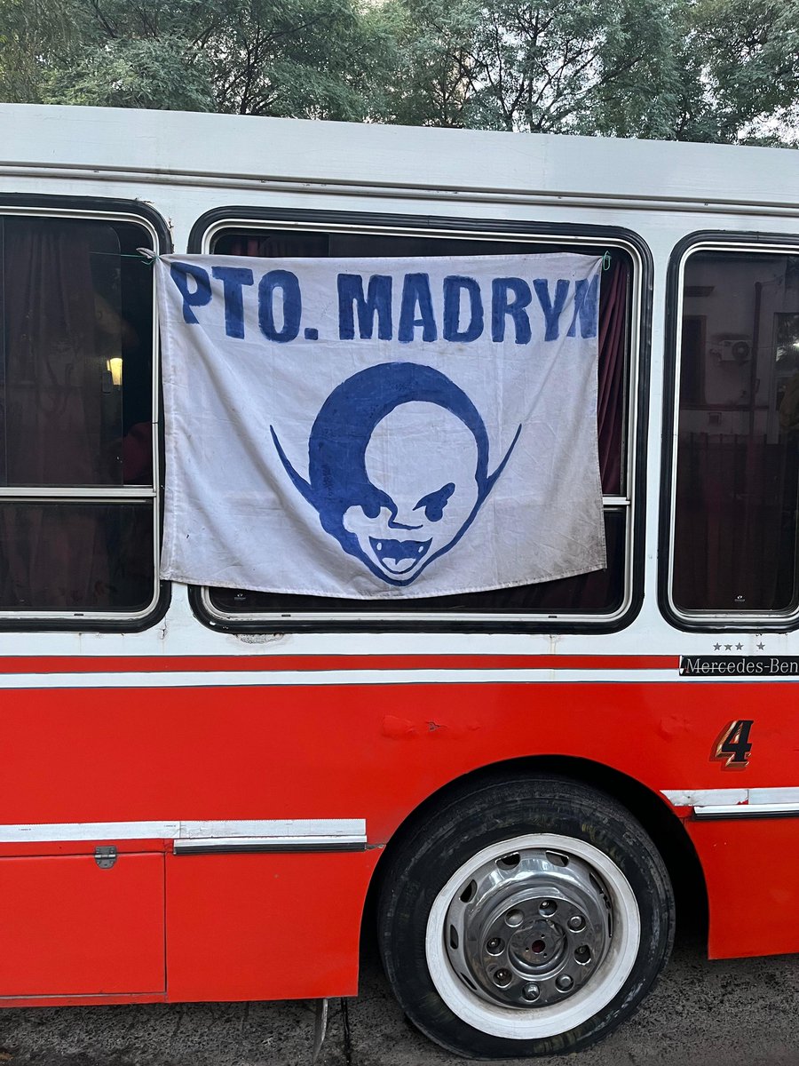 Nada nos detiene ninguna ciudad 87 <a href="/OficialPiojos/">Los Piojos Oficial</a>