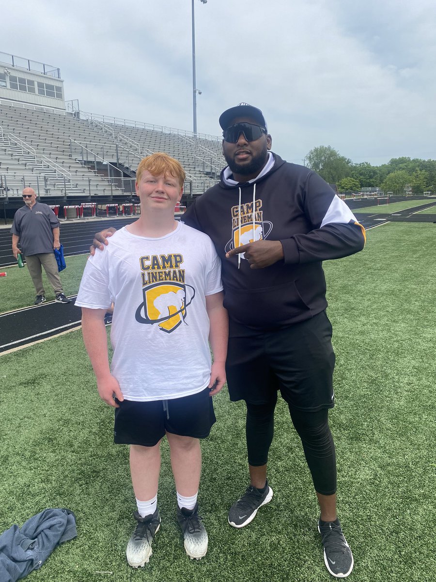 justintackett05's tweet photo. Awesome lineman camp! @CampLineman https://t.co/hAWbes9bTP