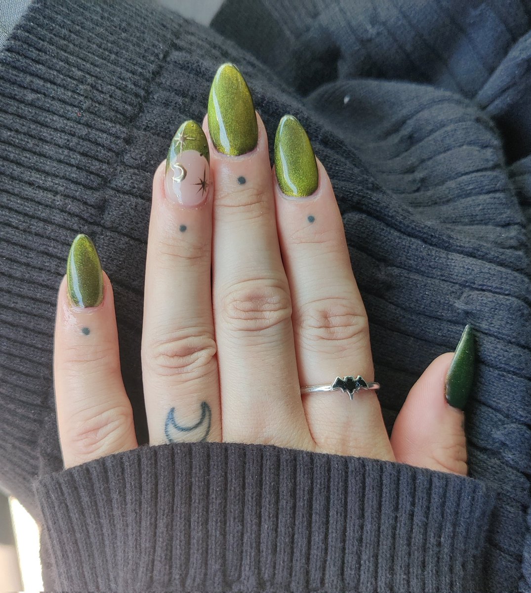 GothicWitchTea's tweet photo. Also got the nails did went for "witchy vibes" https://t.co/HTOCGZSGv8