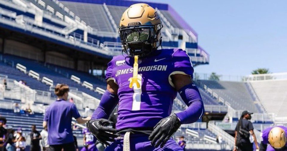 Julian “Ju” Byrd (@julianbyrd_) on Twitter photo #AGTG Extremely Blessed To Receive A Offer From James Madison University ‼️
<a href="/EddieWhitley37/">Eddie Whitley</a> <a href="/RecruitLangston/">Hughes Football</a>
<a href="/CoachBobChesney/">Robert Chesney</a> #AGTG Extremely Blessed To Receive A Offer From James Madison University ‼️
<a href="/EddieWhitley37/">Eddie Whitley</a> <a href="/RecruitLangston/">Hughes Football</a>
<a href="/CoachBobChesney/">Robert Chesney</a>