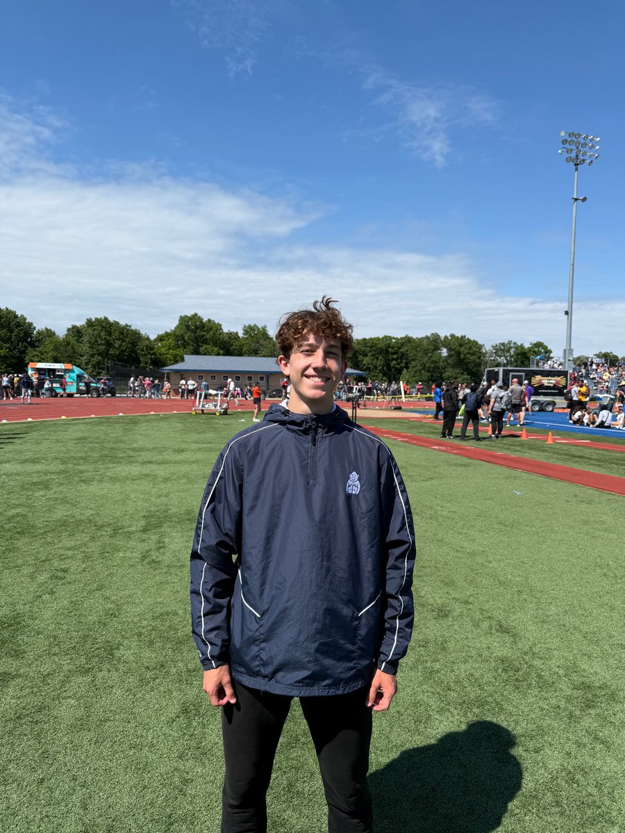 sluhxctrack's tweet photo. Senior Luca Rogan has qualified to State!!! A jump of 6.24m in the Long Jump earns him 4th and a trip to Jefferson City! https://t.co/THPrIAPDVP