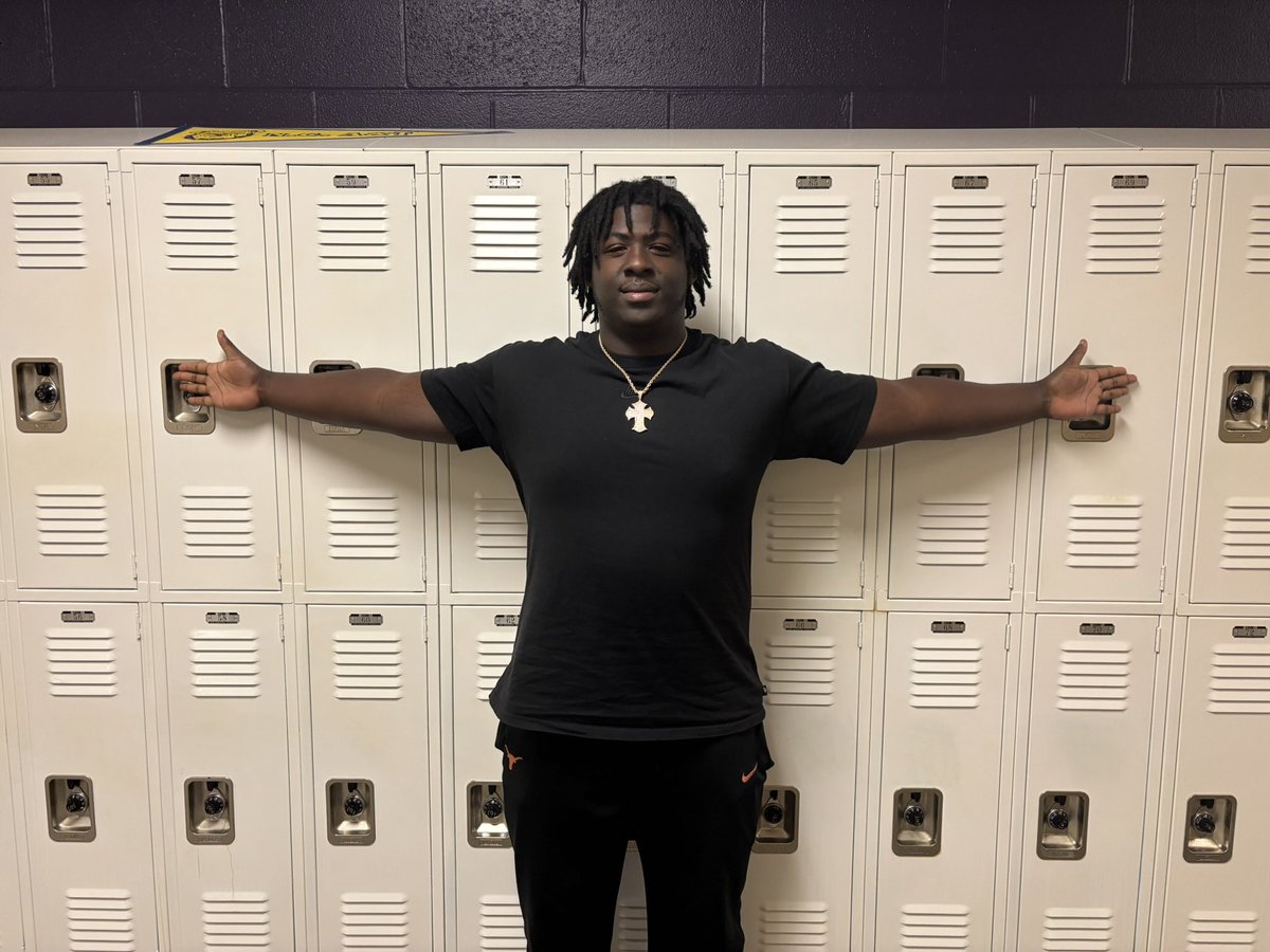 Inside Texas (@insidetexas) on Twitter photo “Texas is definitely different from any atmosphere I’ve seen.”
2026 Birmingham (Ala.) <a href="/AHParkerFootba1/">A.H. Parker Football</a> four-star DL <a href="/Vodney_Clev/">Vodney Cleveland</a> dives into his recruitment, Texas interest, and decision date
STORY, by <a href="/justinwells2424/">Justin Wells</a>: on3.com/teams/texas-lo… (On3+) <a href="/On3Recruits/">On3 Recruits</a> “Texas is definitely different from any atmosphere I’ve seen.”
2026 Birmingham (Ala.) <a href="/AHParkerFootba1/">A.H. Parker Football</a> four-star DL <a href="/Vodney_Clev/">Vodney Cleveland</a> dives into his recruitment, Texas interest, and decision date
STORY, by <a href="/justinwells2424/">Justin Wells</a>: on3.com/teams/texas-lo… (On3+) <a href="/On3Recruits/">On3 Recruits</a>