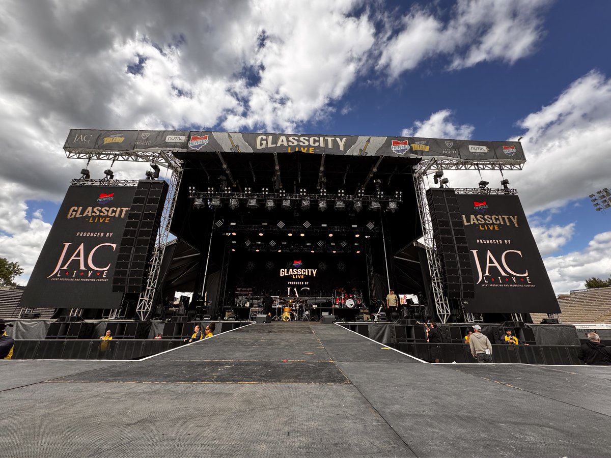GlassCityLive's tweet photo. 🎶 We are READY!

Tonight’s show is going to be one to remember — don’t miss it! 🔥🎤

Tickets are still available! Tap the link below or buy at the gate!
🎟️: https://t.co/oeOdeToOma

#GlassCityLive #JACLive #Toledoevents #ZacBrownBand #LiveMusic https://t.co/uxkQTBK32L