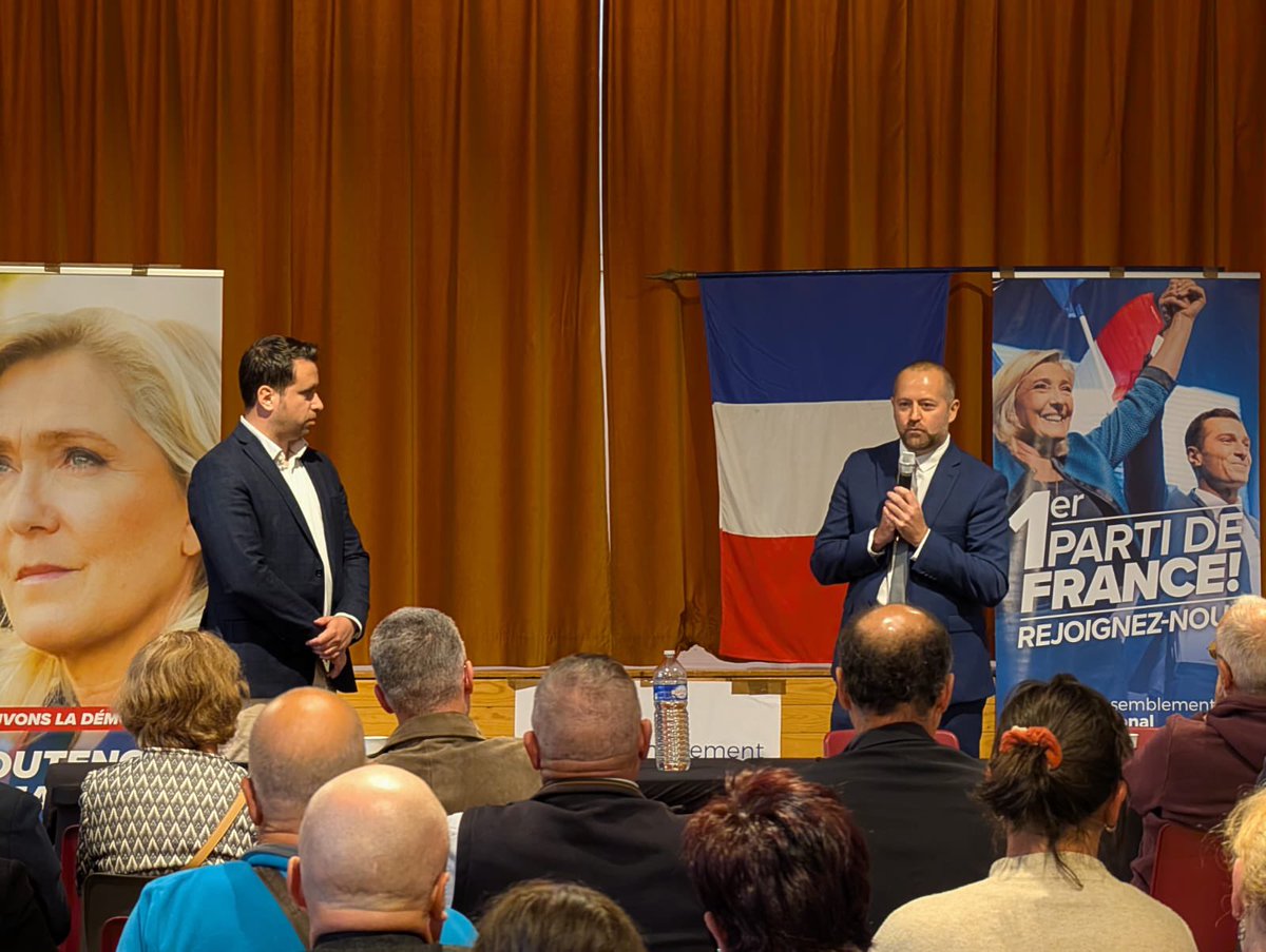 AymericDurox's tweet photo. 🔵 Quel plaisir ce soir d’être dans les Yvelines à Boinville-en-Mantois avec le #RN78 et mes camarades @Laurent_morin_ et @Cyril_NAUTH .
Le 78 est un département en plein essor qui rejoint lentement mais sûrement la voie tracée par la Seine-et-Marne en IDF. 📈
Aucun second tour en 2017.
1 en 2022
12 sur 12 en 2024.
✅ La prochaine fois nous aurons des députés, et en 2026 de nombreux élus municipaux !
L’avenir nous appartient ! #jusquàlavictoire 🇫🇷