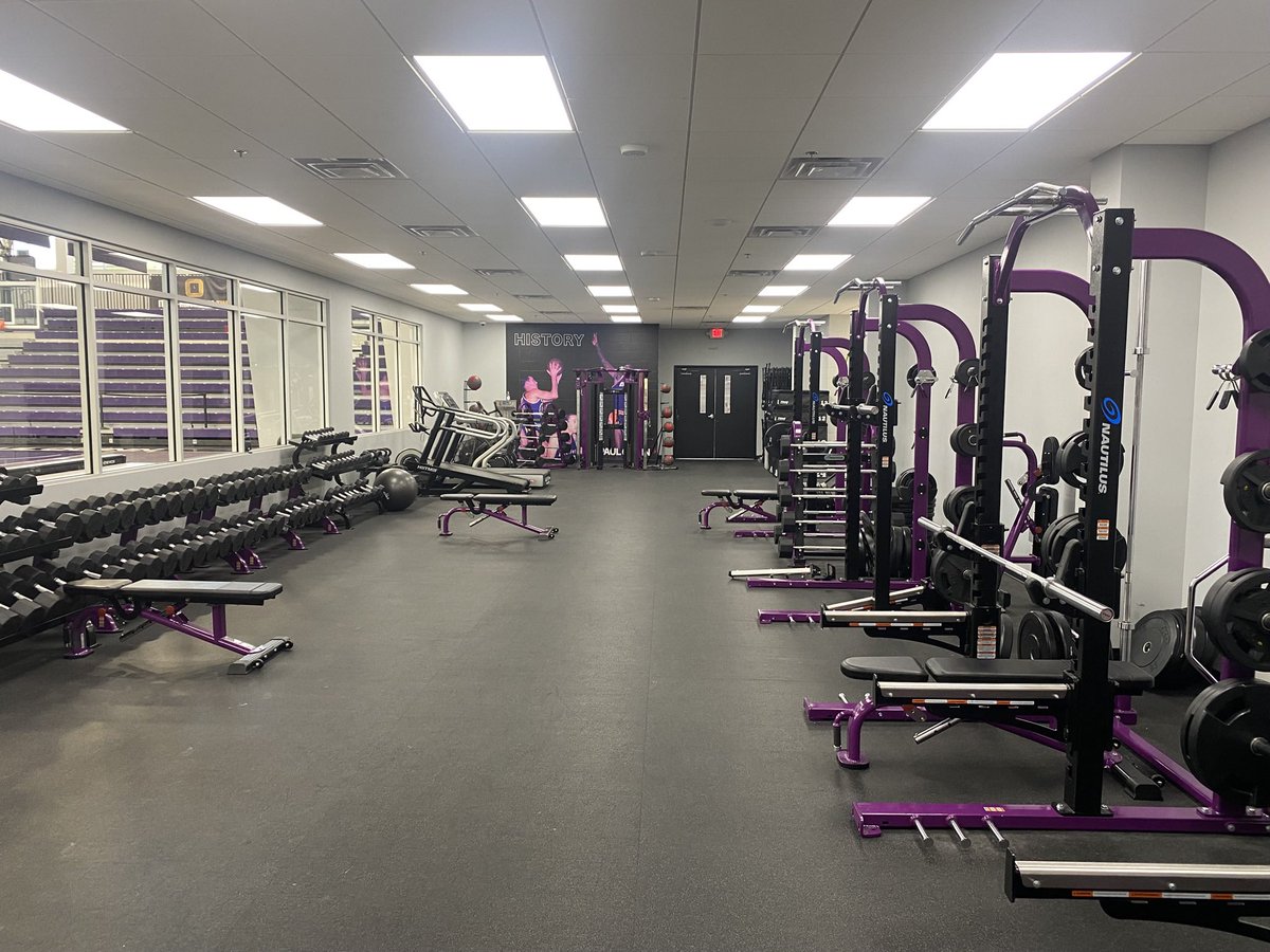Coachhammett's tweet image. Why Not Paul Quinn Basketball?

AMAZING Facilities 🔥
National Champion Coach 🏆🏆🏆
Great Location (Dallas, Texas) 📍🔥
Scholarships (Athletic/Academics) 💰💵
A Chance To Make History ✍️ 
Innovative Educational Model 📚🎓
Amazing Culture (HBCU)  🟣⚫️