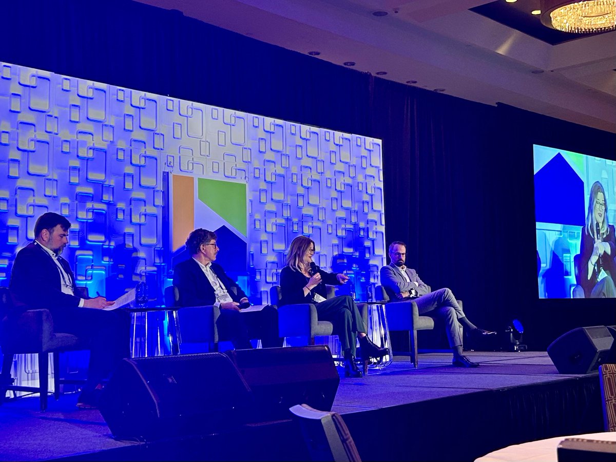 A big day of insights at #AIC2025ICE! 🔍Two standout plenary sessions tackled the future of real estate valuation:

1. 𝙑𝙖𝙡𝙪𝙞𝙣𝙜 𝙇𝙤𝙬 𝘾𝙖𝙧𝙗𝙤𝙣 𝘾𝙤𝙢𝙢𝙚𝙧𝙘𝙞𝙖𝙡 𝙍𝙚𝙖𝙡 𝙀𝙨𝙩𝙖𝙩𝙚 
This expert panel explored green premiums, emerging standards like LEED v5 and