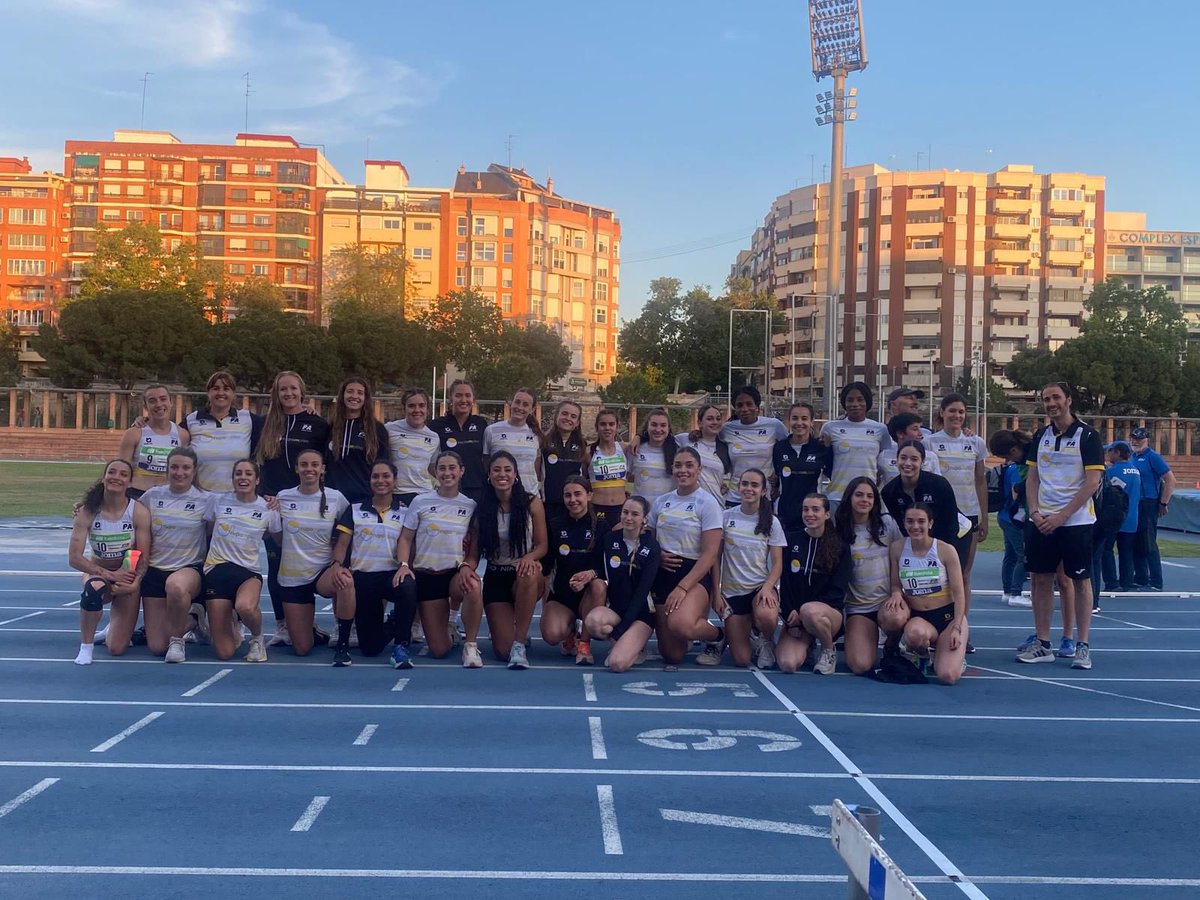 ❤️ EQUIPAZO ❤️

👉🏽 Al fin del mundo 🌍

#SoñemosSinLímites 💛💚