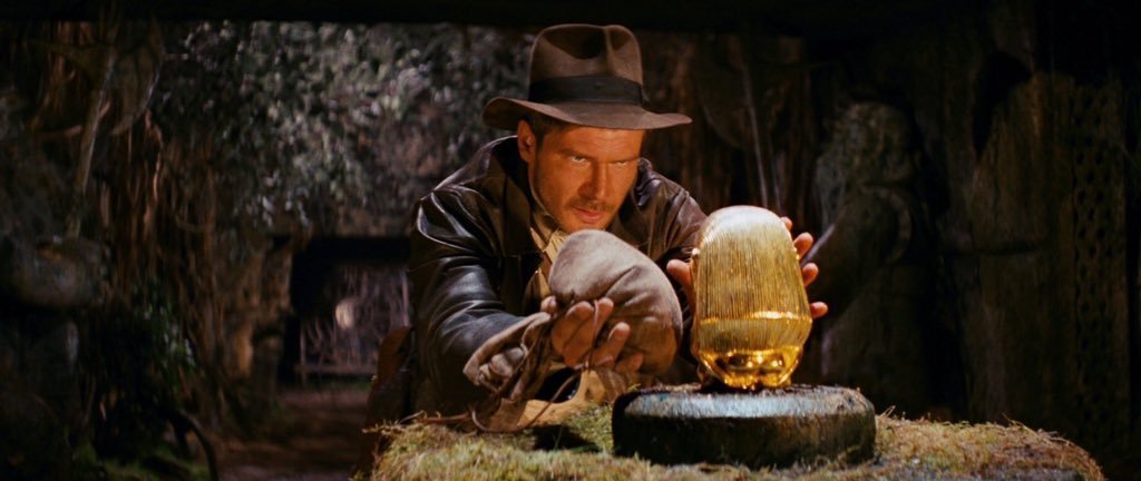 Les Dilley has passed away at age 84

He won two Oscars as art director for 'Star Wars' and 'Raiders of the Lost Ark', and also worked on 'Alien', 'Superman', and many other iconic films