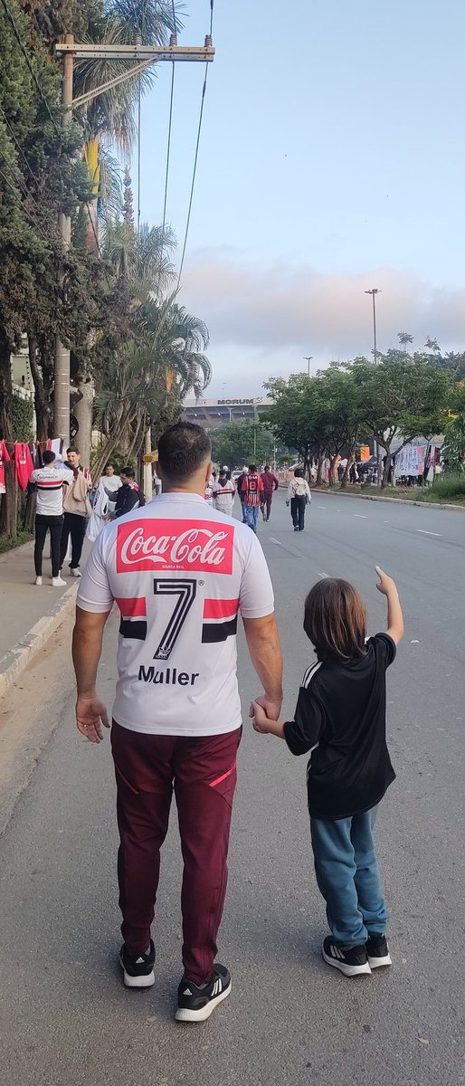 Bmachado012's tweet photo. ⏰ Pré - jogo 
🇾🇪 São Paulo x Mirassol 
⚽ Campeonato Brasileiro 
🏟️ Estádio Morumbis https://t.co/d5UJXJbnNw