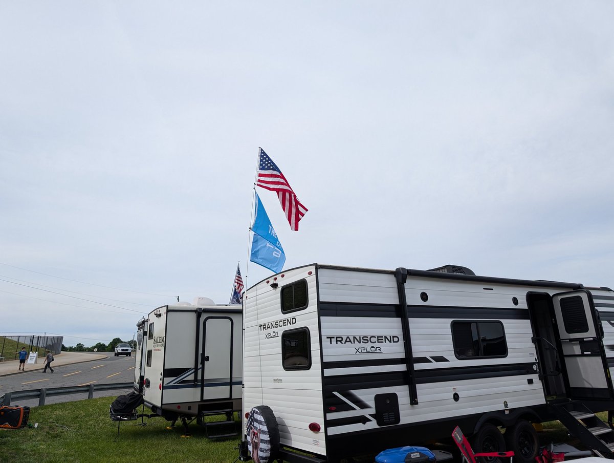 tomwl's tweet photo. @dennyhamlin @JoeGibbsRacing  OK Hamlin, we're all in. 1 Hamlin flag in a campground full of every other driver flags. #dennyhamlin #11againsttheworld #joegibbsracing #Coke600 https://t.co/BjnM8UPpJM