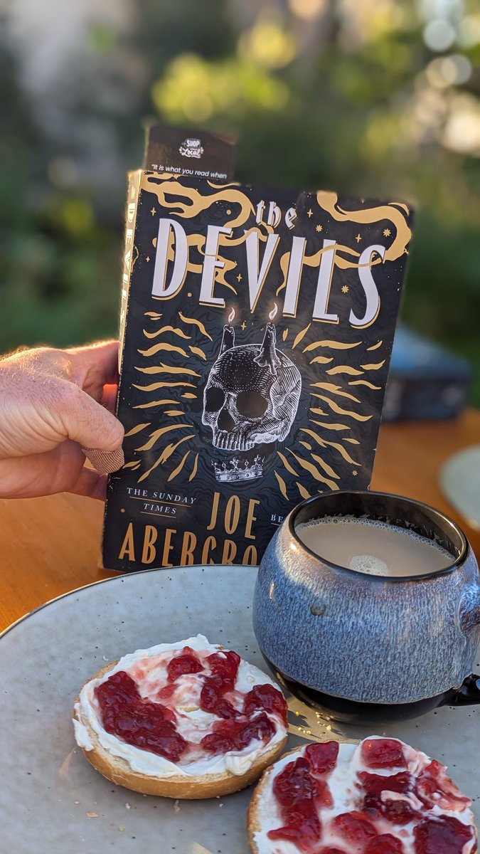 Morning coffee and bagels with #thedevils