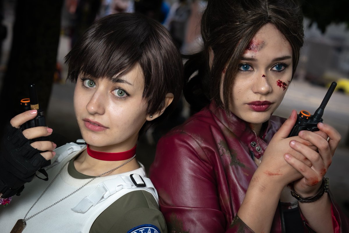 “This is Officer Chambers from S.T.A.R.S. Bravo team”

AAAA THESE PICTURES ARE INSANE
Taken by the amazingly talented @/nabgil on Insta! Also ft my gorgeous friend Foo as Claire :3

#ResidentEvil #ResidentEvilCosplay #RebeccaChambers #ClaireRedfield #MCMComiCCon2025
