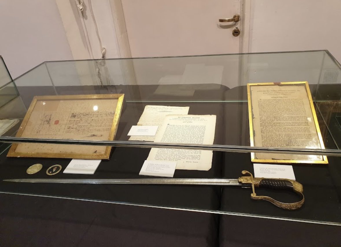 En plena Semana de Mayo, Milei decretó eliminar el Instituto Nacional de Manuel Belgrano. Un organismo fundamental en la investigación, recopilación y publicación de documentación histórica imprescindible para nuestro país. El Instituto además trabaja junto a mas de 300 escuelas