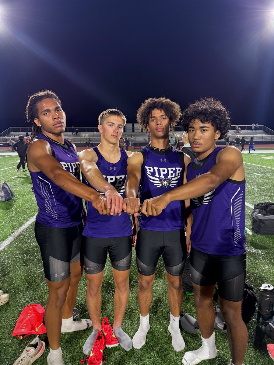 STATE QUALIFIER Boys 4x400m Relay - Shinji Pollard, Eric Seigel, Quinn Hanson, Skyler Little