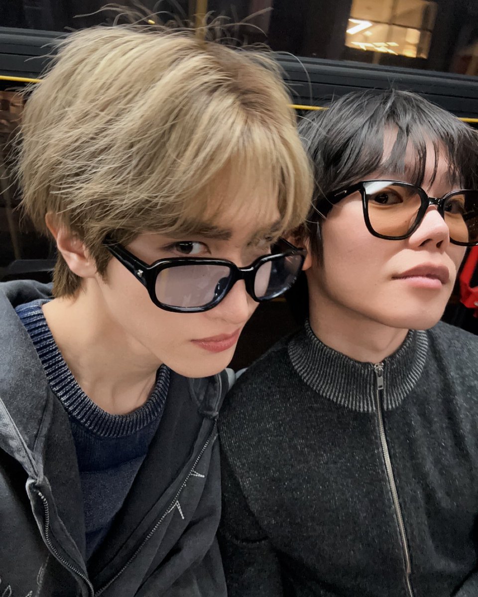 rewindprotector's tweet photo. 📸 RE:WIND TWITTER/INSTAGRAM UPDATE

"Sunnies on"

[ #REWIND • #ELAYA • #YOUNGJIN • #LEI • @REWINDMEMBERS ] https://t.co/H2wblEu66r