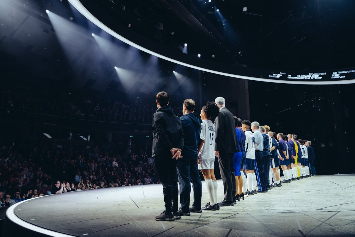 A phenomenal season <a href="/nationaltheatre/">National Theatre</a> officially comes to a close.

Next Stop: <a href="/the_lowry/">Lowry</a>

#DearEnglandOnStage