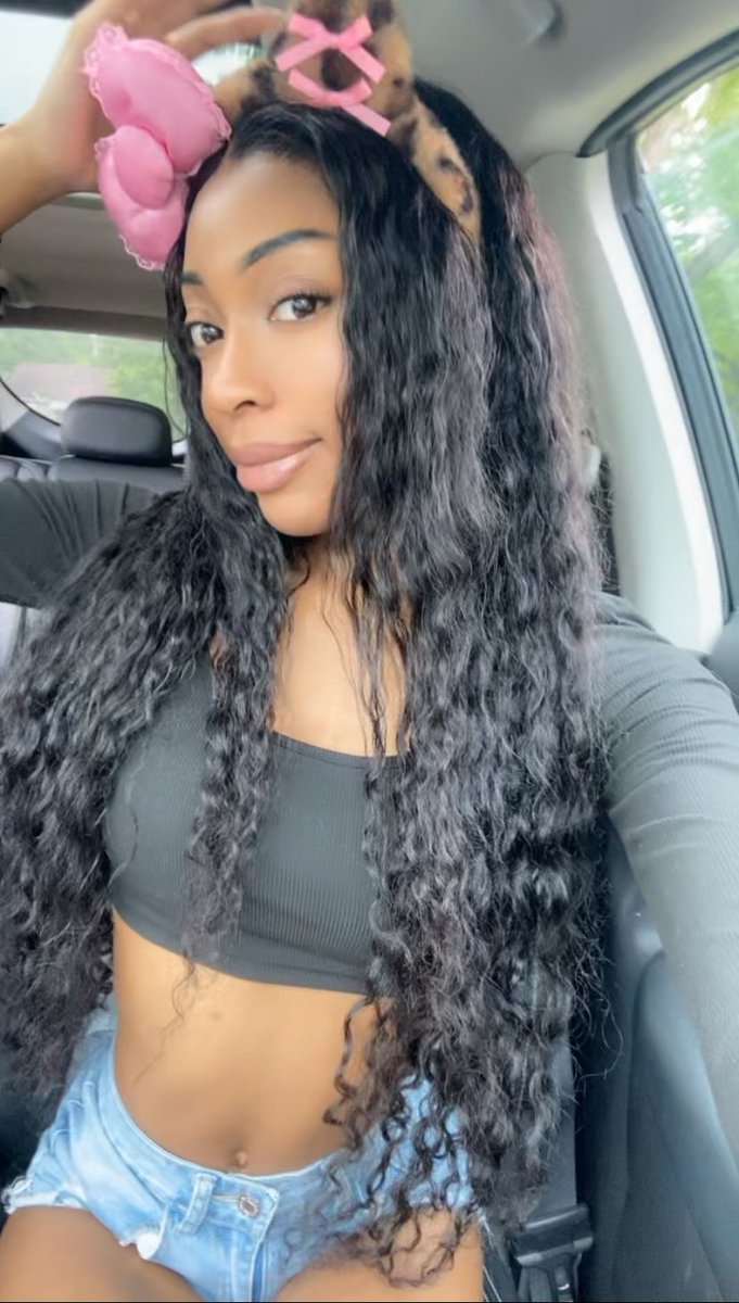 krystalkhy's tweet image. Me &amp;amp; my first anime🖤