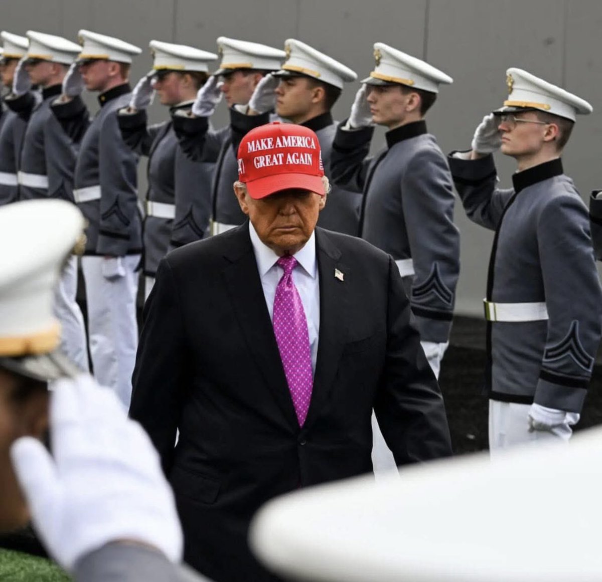 harryjsisson's tweet image. President Biden honored tradition by shaking the hand of every West Point graduate after his commencement speech in 2024.

Donald Trump, on the other hand. couldn’t be bothered. He left early without shaking a single cadet’s hand. Utterly disgraceful.