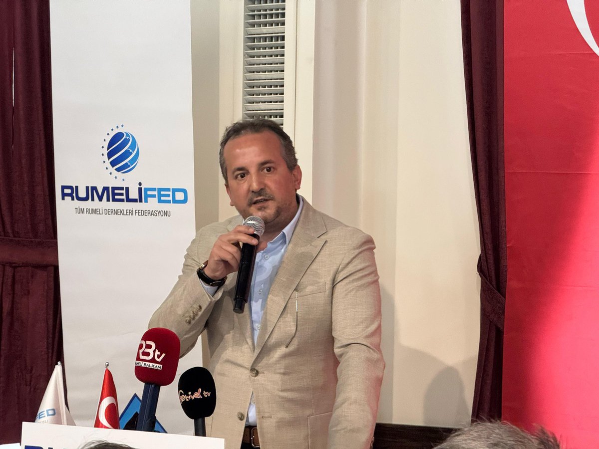 "Üsküp ki şardağında devamıdır Bursa'nın" Yahya Kemal Beyatlı

RUMELİFED - Tüm Rumeli Dernekleri Federasyonu Olağanüstü Genel Kurulu’nda hemşehrilerimiz ile biraradayız.

Görevi devreden Şaban Gülşen’e emekleri için teşekkür ediyor, yeni başkan Sedat Şengül’e görevinde başarılar