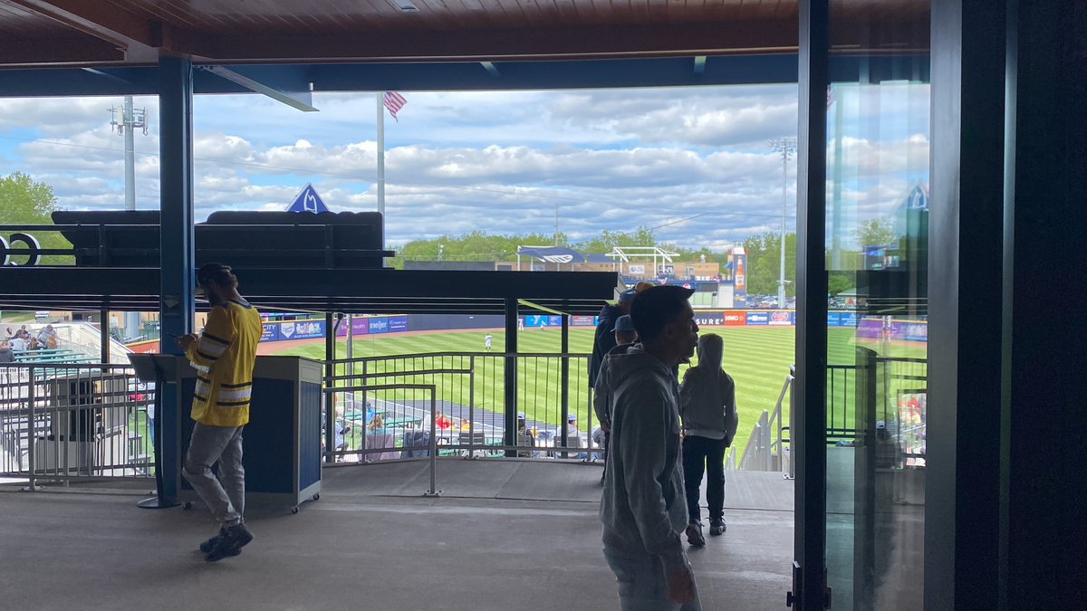 Just waited an hour and 15 minutes for a Max Clark bobblehead

Turns out that wasn’t nearly enough time. First guy in line had been camped out since noon. First 1000 fans flooded the stadium, and I wasn’t one of them :/

Oh well. Guess it’s beer time 🍻