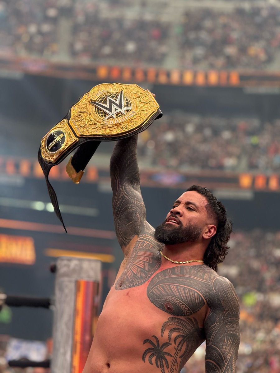 And <a href="/WWEUsos/">The Usos</a> keeps making history ☝🏽