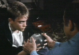 May 25, 1988: the series finale of St. Elsewhere aired. #80s Began in 1982, ran 6 seasons &amp; 137 episodes. Revealed that the entire series was just a product of autistic Tommy Westphall's imagination as he looked into a snow globe.