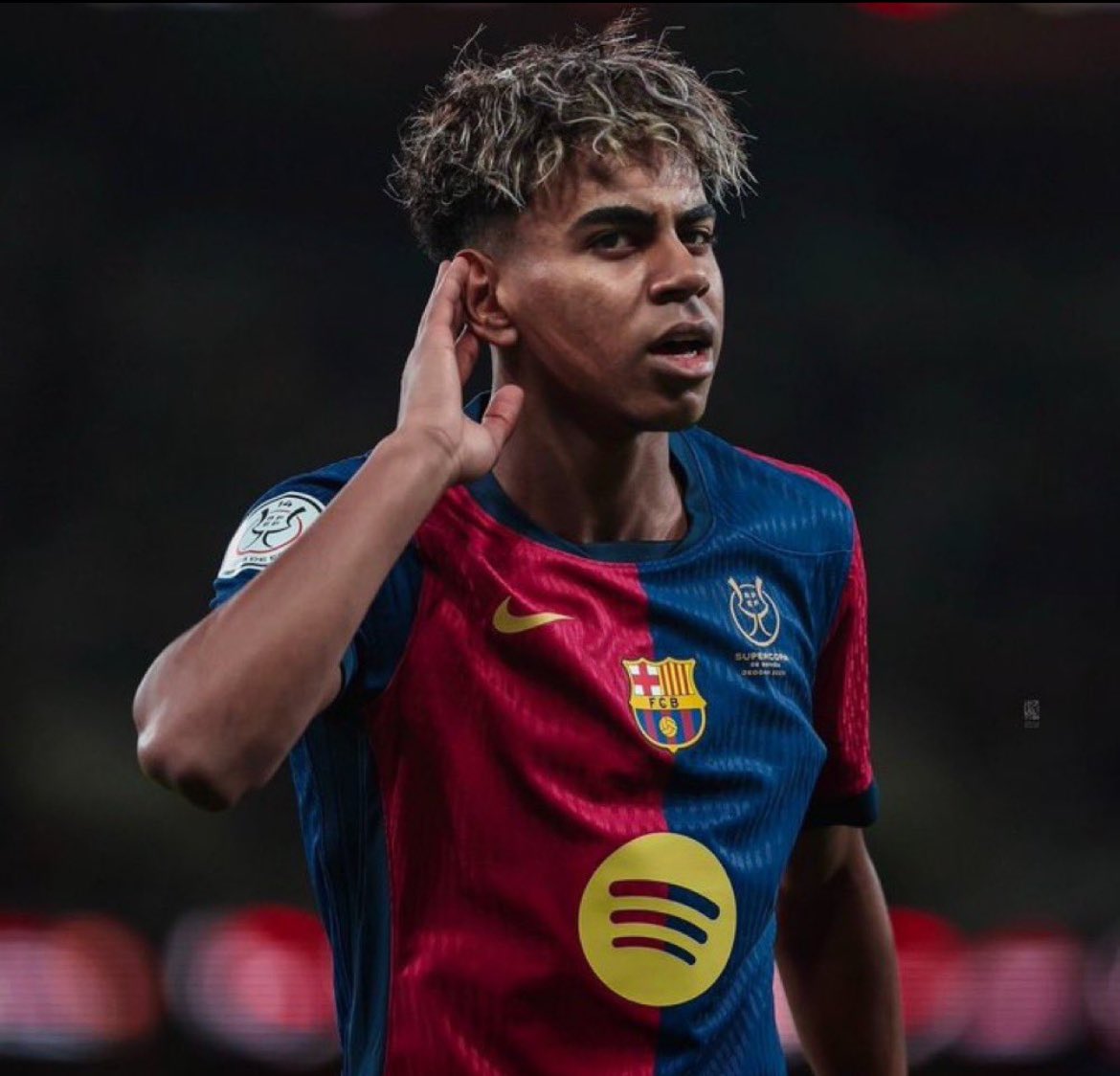 ZORO__667's tweet photo. Le vainqueur du Ballon d’Or, si l’équipe qui remporte la Ligue des Champions est :

  Le PSG                                               L’Inter https://t.co/iMybZZH9b3