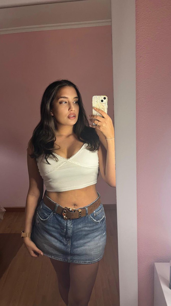 Después de una tarde de fútbol y de alegrías, una noche para que me sirvas y me pagues todas las copitas, así que quiero sumisos pagacopas a mi Telegram desde ya 🐕

t.me/dariduu