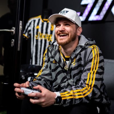 OpTic (@optic) on Twitter photo โ ๏ธ MEET & GREET
Come over to the <a href="/ScufGaming/">SCUF</a> Booth in the COD HALL to meet <a href="/hitchariide/">OpTic Hitch</a> & <a href="/Pamaj/">OpTic Pamaj</a> ๐ฏ
Following the OpTic/FaZe match. โ ๏ธ MEET & GREET
Come over to the <a href="/ScufGaming/">SCUF</a> Booth in the COD HALL to meet <a href="/hitchariide/">OpTic Hitch</a> & <a href="/Pamaj/">OpTic Pamaj</a> ๐ฏ
Following the OpTic/FaZe match.