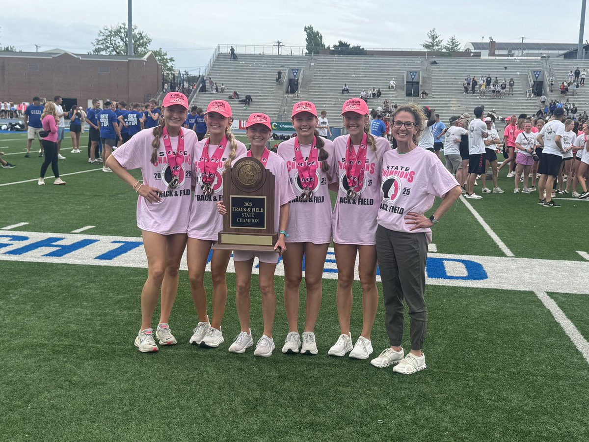 Your 1A girls team champion! This is their entire team.