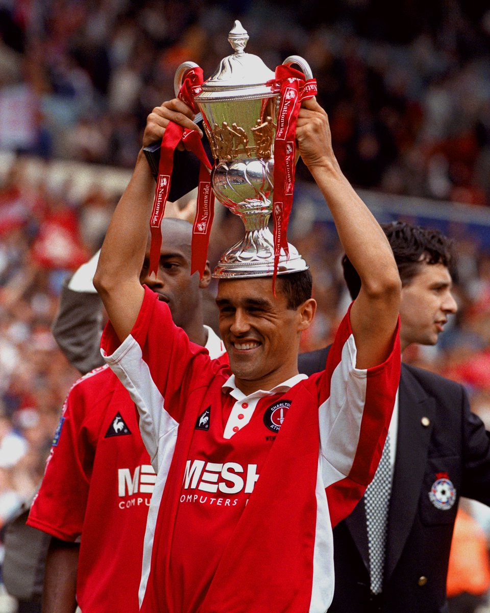 CAFCofficial's tweet image. #OnThisDay in 1998 ⏪

A special day at Wembley... 🤩

#cafc