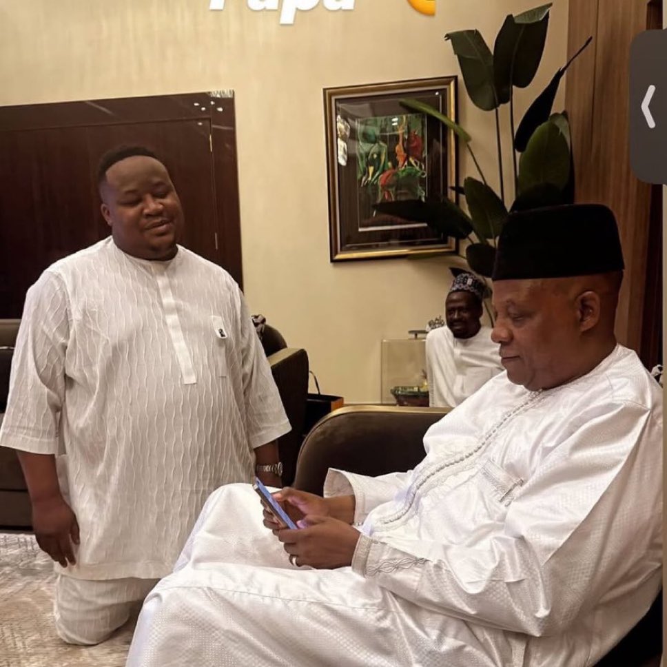 it_Rutie's tweet photo. Money na water dey kneel down beg. 💔 https://t.co/n4CKUHaTnd