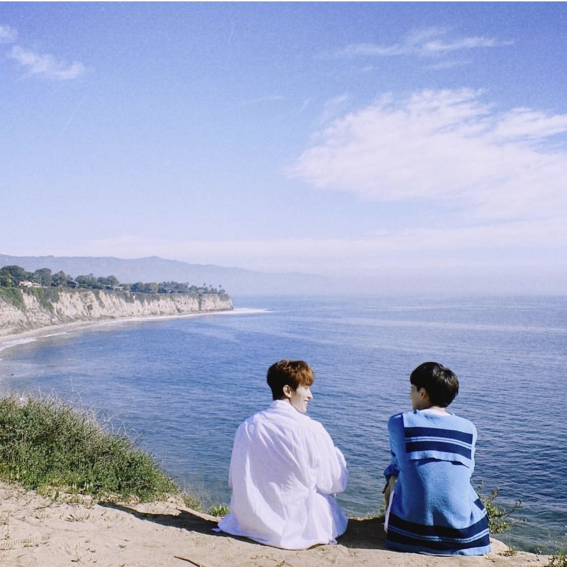 [210719]

jeonghan posted these pictures on his personal insta the day their contract renewal was announced

they had been posted a year before (200704) on seventeen's official insta.