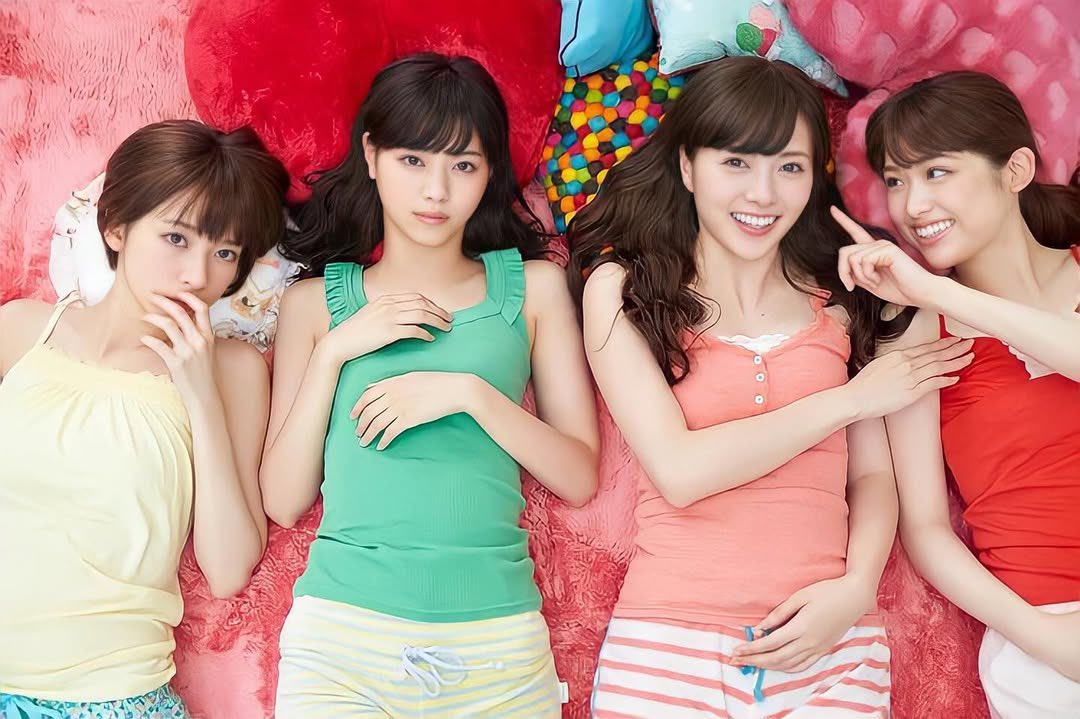 乃木坂46 橋本奈々未 西野七瀬 白石麻衣
ラストシングル生写真コンプ9枚セット 左から西野七瀬、橋本奈々未、白石麻衣。 - 乃木坂46橋本奈々未の卒業