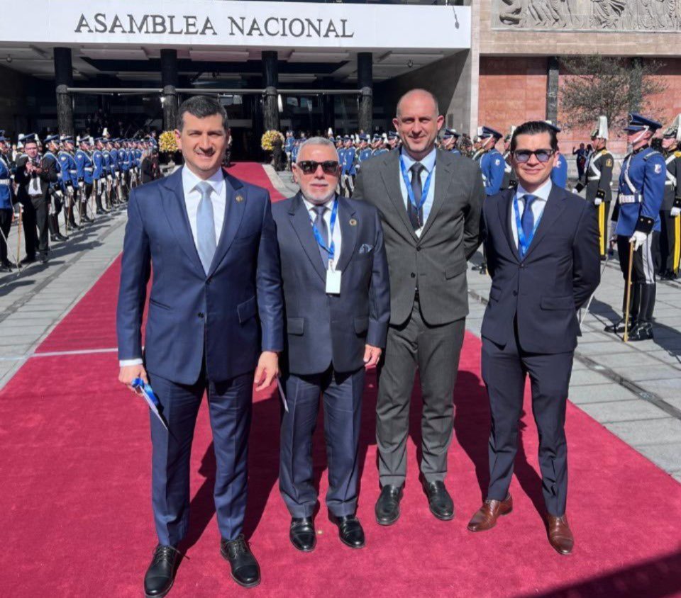 Como representante del sector exportador ecuatoriano agrupado en <a href="/Fedexpor/">FEDEXPOR</a>, participé de la ceremonia de Posesión de mando Presidencial.

Con un horizonte político de estabilidad y gobernabilidad, el mensaje del Presidente traza los ejes de una agenda que compartimos,
